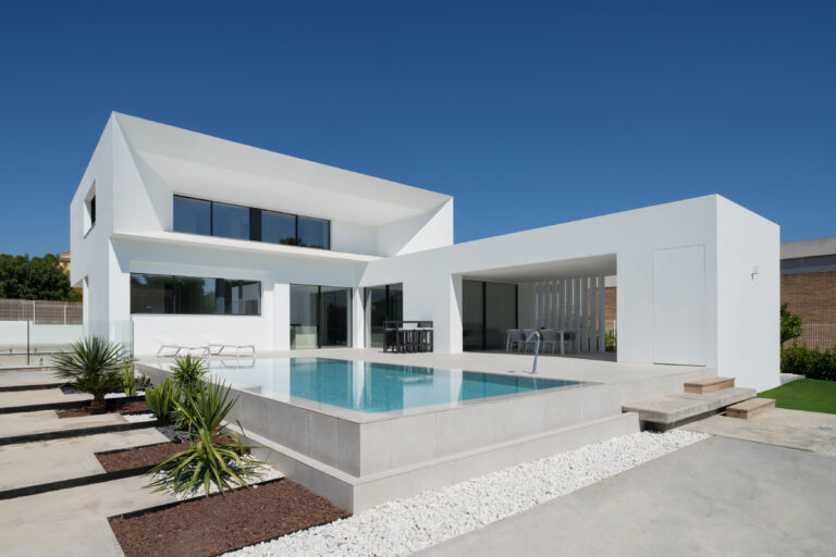 Raul Garcia_Ovos House-2